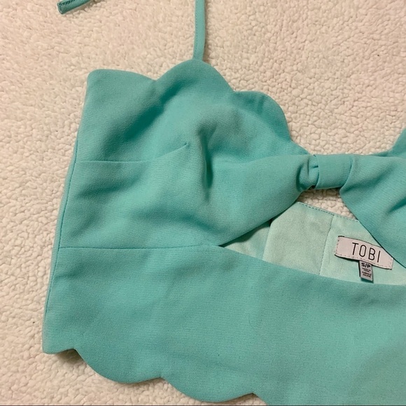 TOBI Perfect Manhattan Crop Top Scalloped Halter Turquoise Blue - Picture 3 of 13